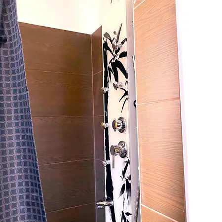 Apartamento Free Parking - Premium Bed - Modern Kitchen *